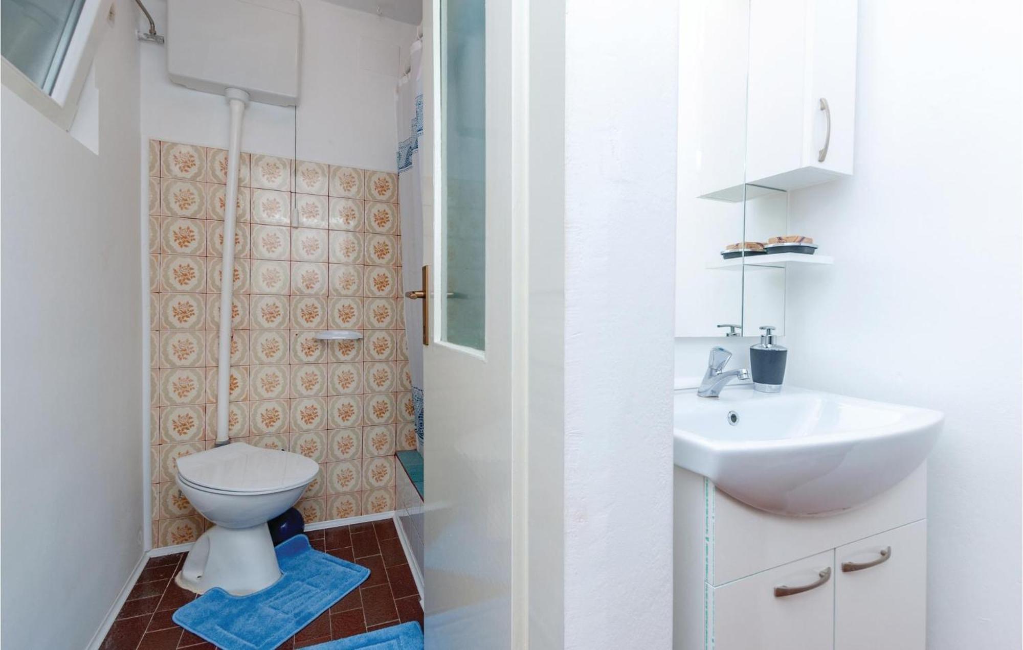 Beautiful Apartment In Jadrija With Kitchen Esterno foto